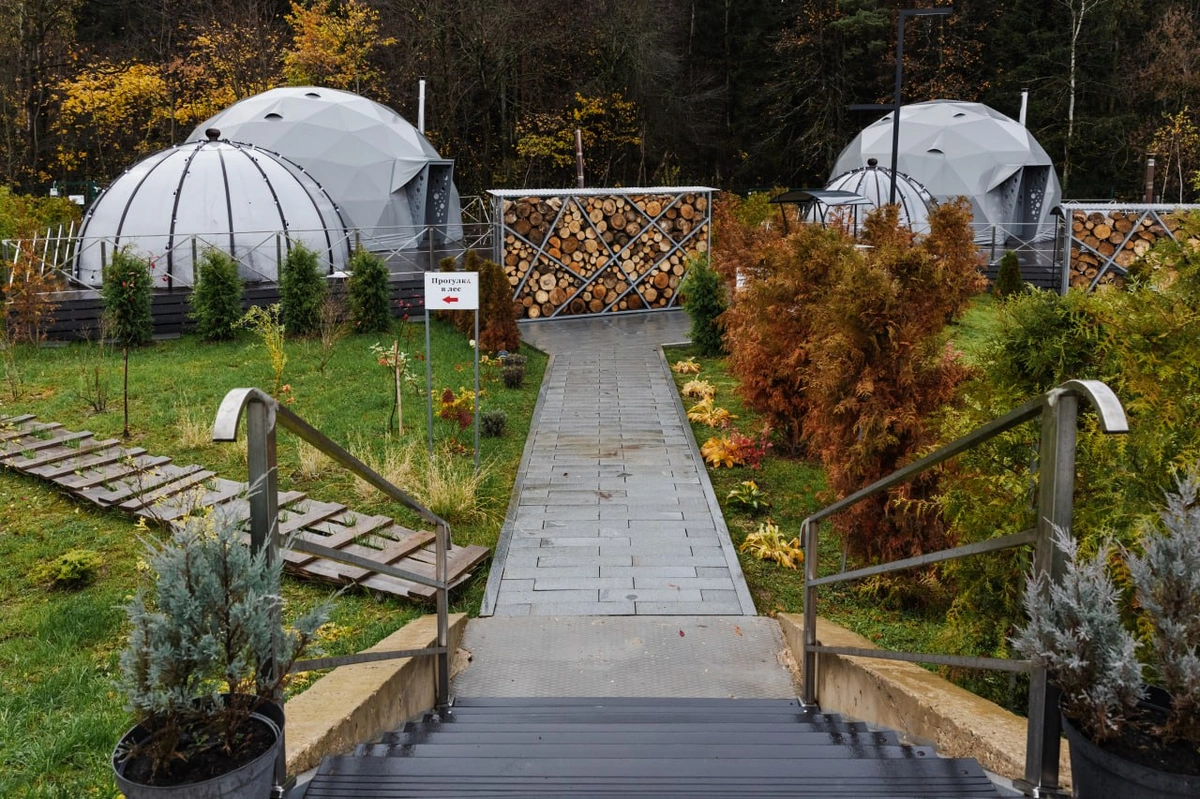 ПаиАкс, глэмпинг