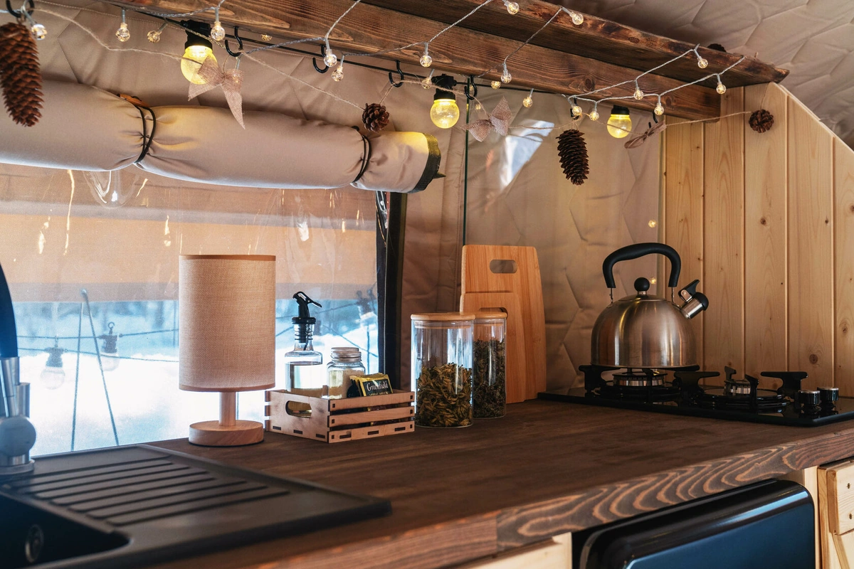 Жизнь-Угра!, глэмпинг