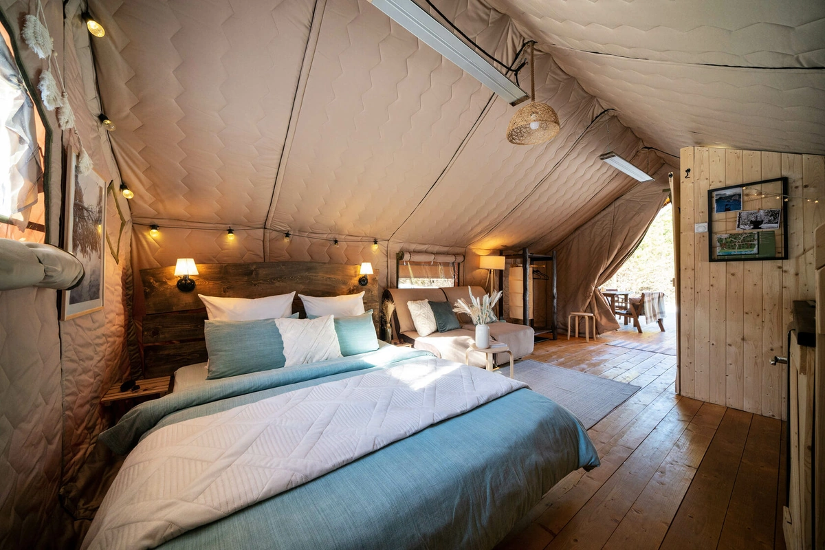 Жизнь-Угра!, глэмпинг